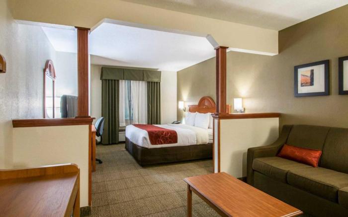 Comfort Suites Fort Pierce I-95