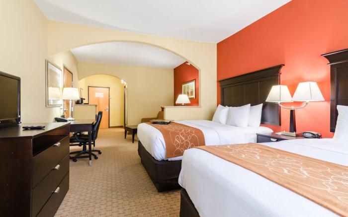 Comfort Suites Salina South