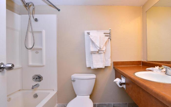 The Inn And Suites At 34 Fifty