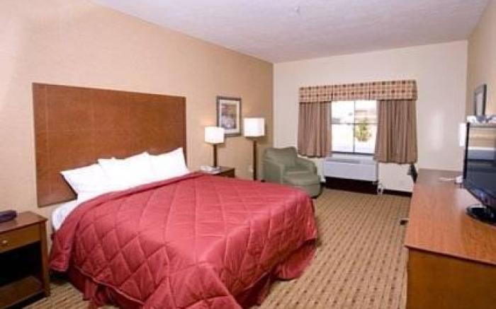 Comfort Inn & Suites Franklin East