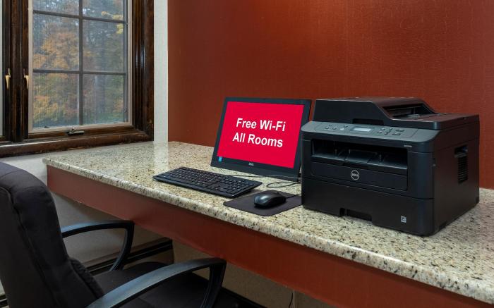 Red Roof Inn & Suites Hazleton