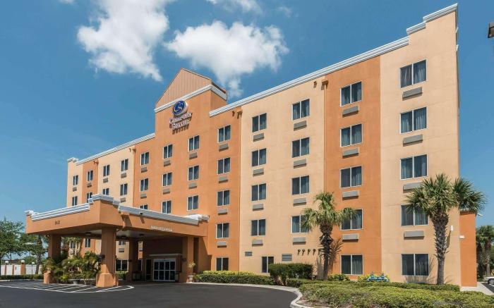 Comfort Suites Tampa Airport North