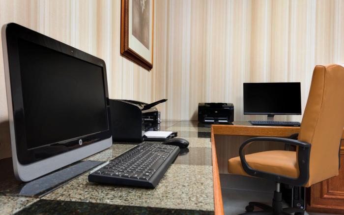 Country Inn & Suites by Radisson, Columbia, MO