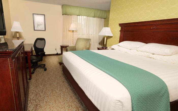 Pear Tree Inn St. Louis Convention Center