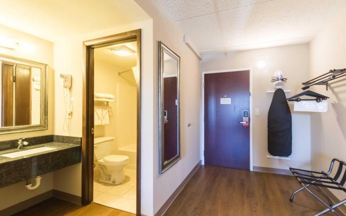 Econo Lodge Harrisburg - Southwest of Hershey Area