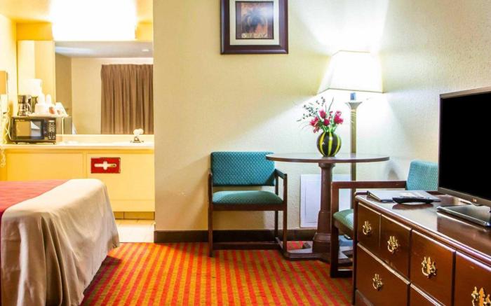 Econo Lodge McAlester