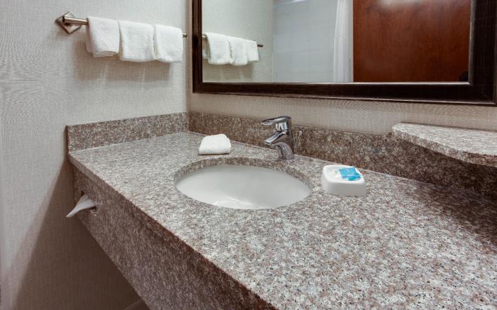 Drury Inn & Suites West Des Moines
