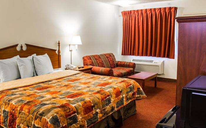 Econo Lodge Goldsboro Hwy 70