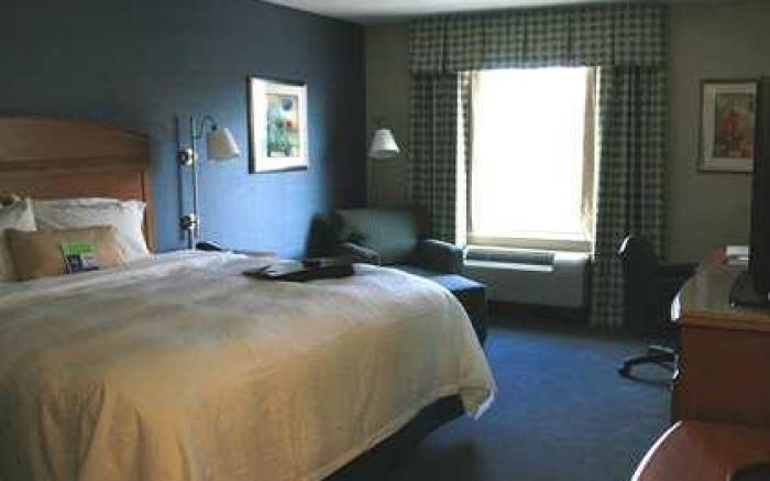 Hampton Inn New York - LaGuardia Airport