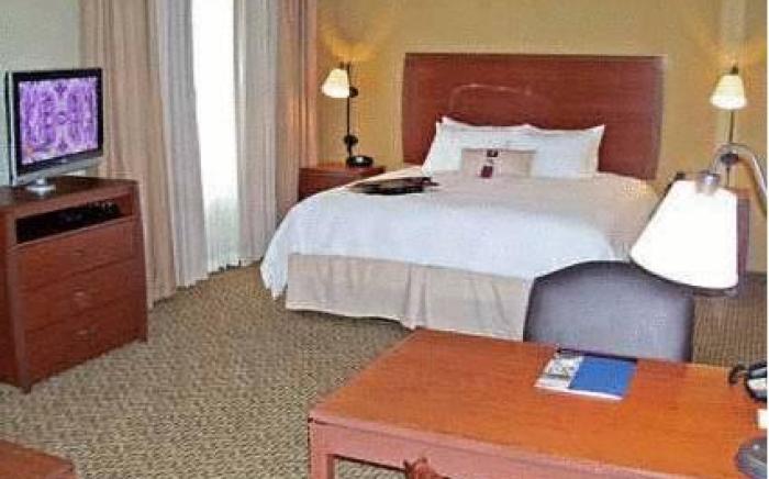 Hampton Inn & Suites Bakersfield North-Airport
