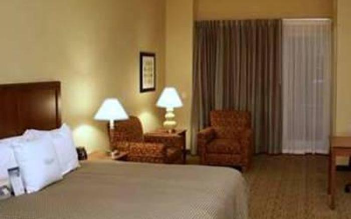 Homewood Suites by Hilton Phoenix Airport South