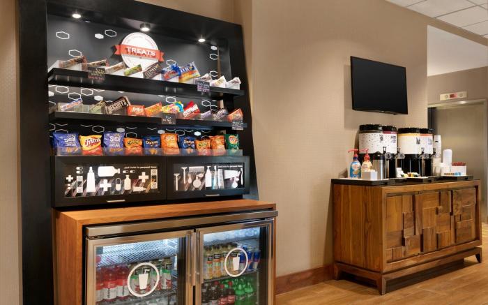 Hampton Inn New York - LaGuardia Airport
