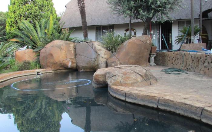 Acacia House Executive Suite