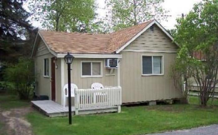 Kennebunk Gallery Motel and Cottages