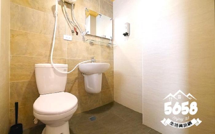 JJ Quad room 10