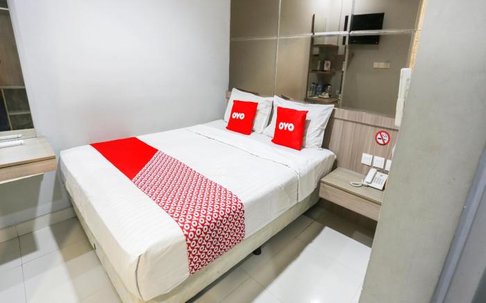 SUPER OYO Capital O 90056 Wisma Kebon Kacang 9