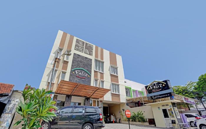 OYO 90075 Feliz Hotel