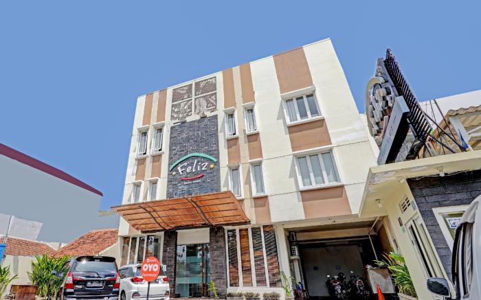 OYO 90075 Feliz Hotel