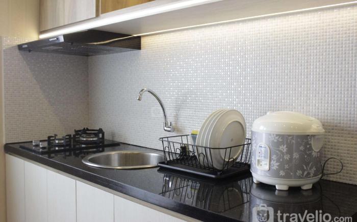 Homey and Chic 2BR Apartment Newton By Travelio