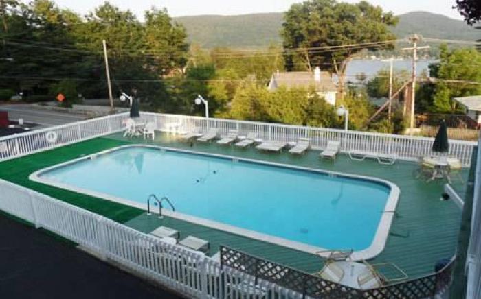 Pinebrook Motel