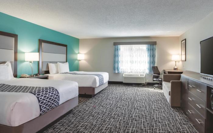 La Quinta Inn & Suites by Wyndham Batavia