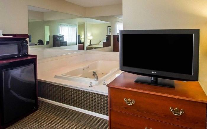 Quality Inn & Suites Menomonie