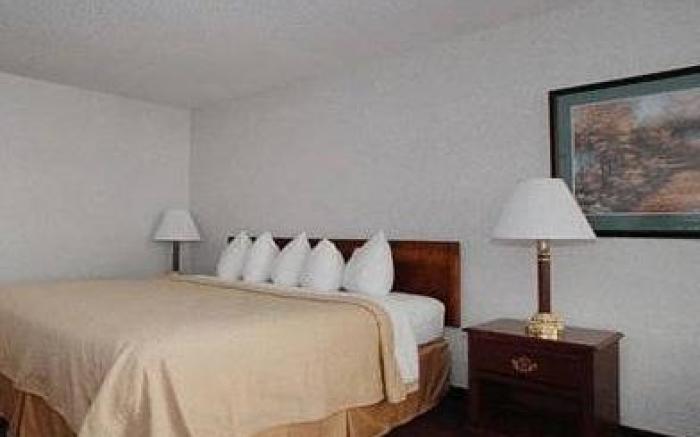 Quality Inn Newton at I-80