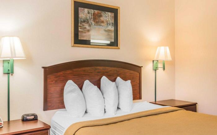 Quality Inn Pell City I-20 exit 158