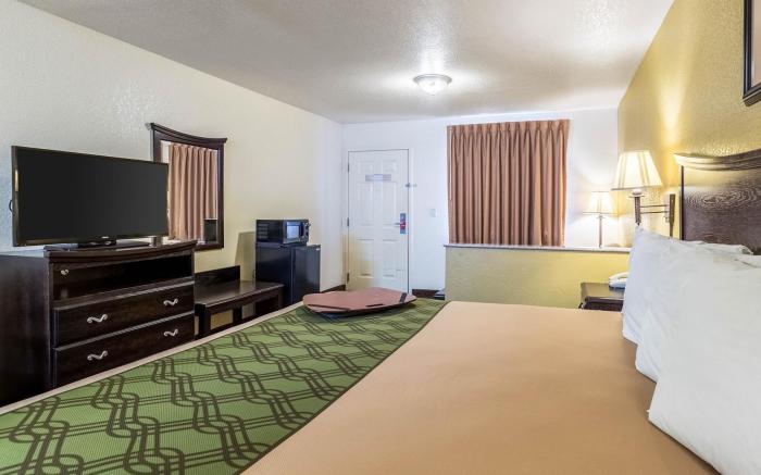 Econo Lodge Inn & Suites Searcy
