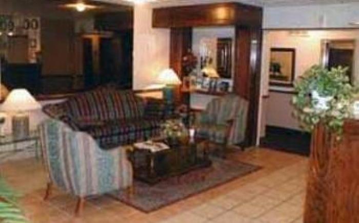 L'Auberge de l'Aeroport Inn