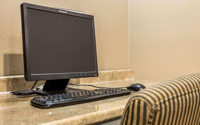 Quality Inn Tracy I-205