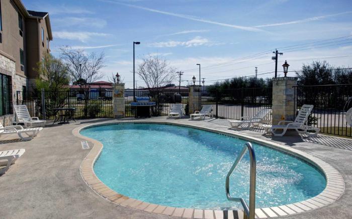 Wingate by Wyndham College Station South