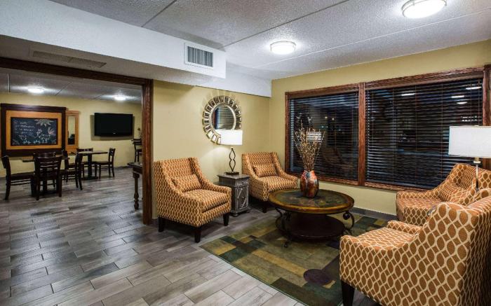 AmericInn by Wyndham Baxter Brainerd