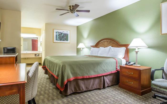 Rodeway Inn Delano