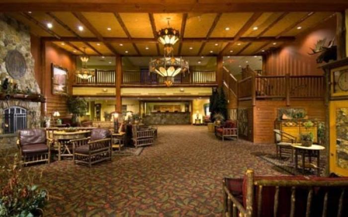 Six Flags Great Escape Lodge & Indoor Waterpark