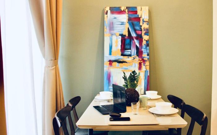 EkoCheras Opal Duplex: Chic Balcony Living by MOKA
