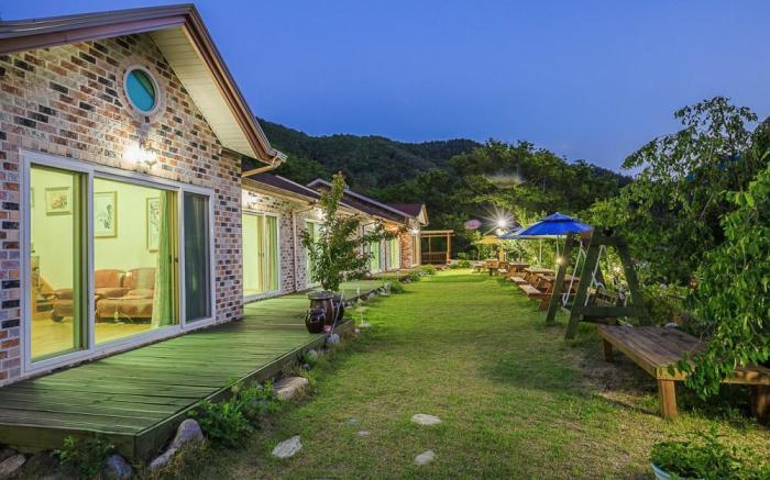 Youngwal cloud garden