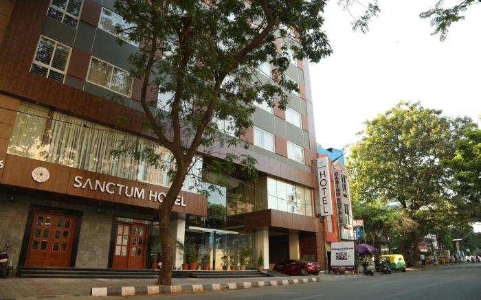 I V SANCTUM HOTEL