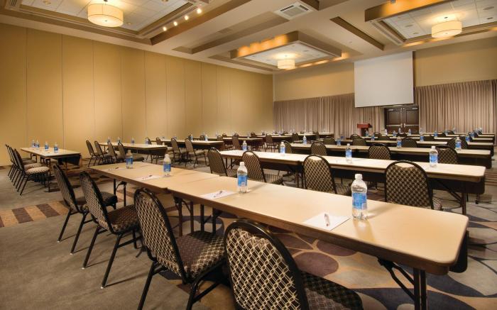 Drury Plaza Hotel Broadview Wichita