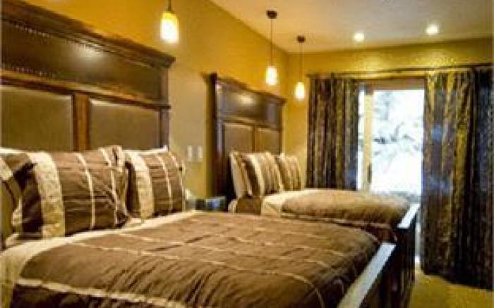 Treasure Mountain Inn