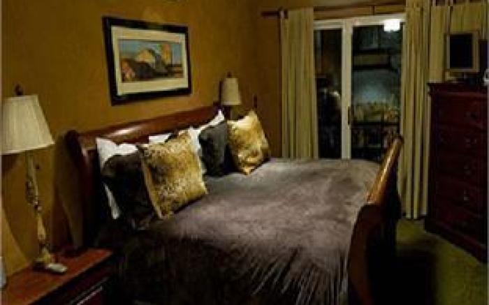 Treasure Mountain Inn