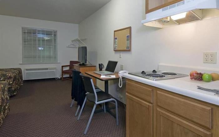 WoodSpring Suites Macon West I-475