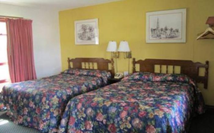 Wagon Wheel Inn