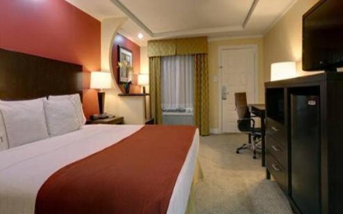 Americas Best Value Inn Angleton