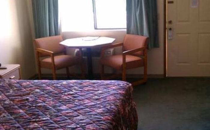 Arlington Motor Inn