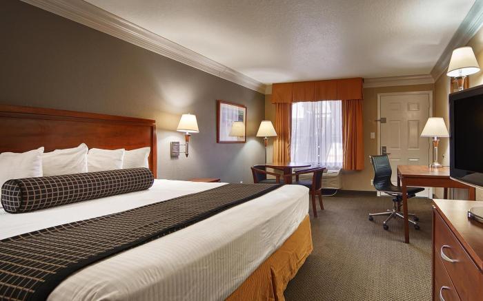 Best Western Angleton Inn