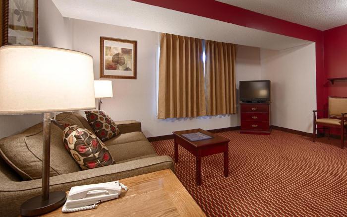 Best Western Of Olds Hotel