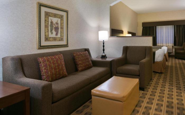 Best Western University Inn & Suites
