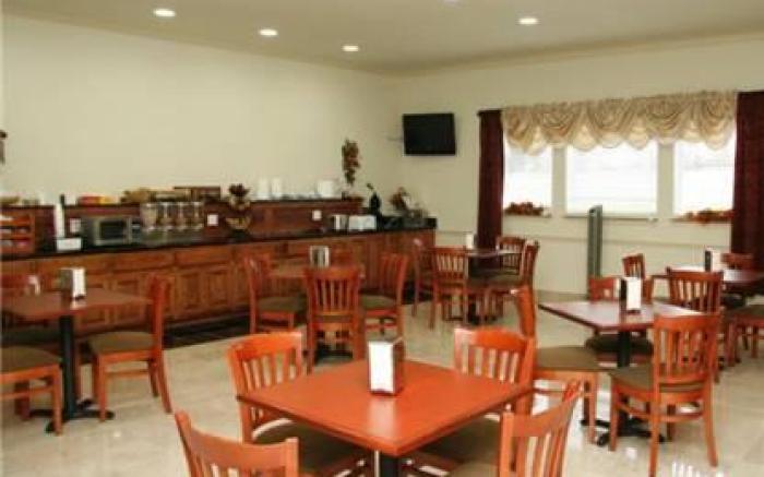 Budget Host Inn and Suites Cameron