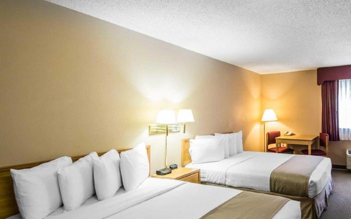 Baymont by Wyndham Blackwell I-35